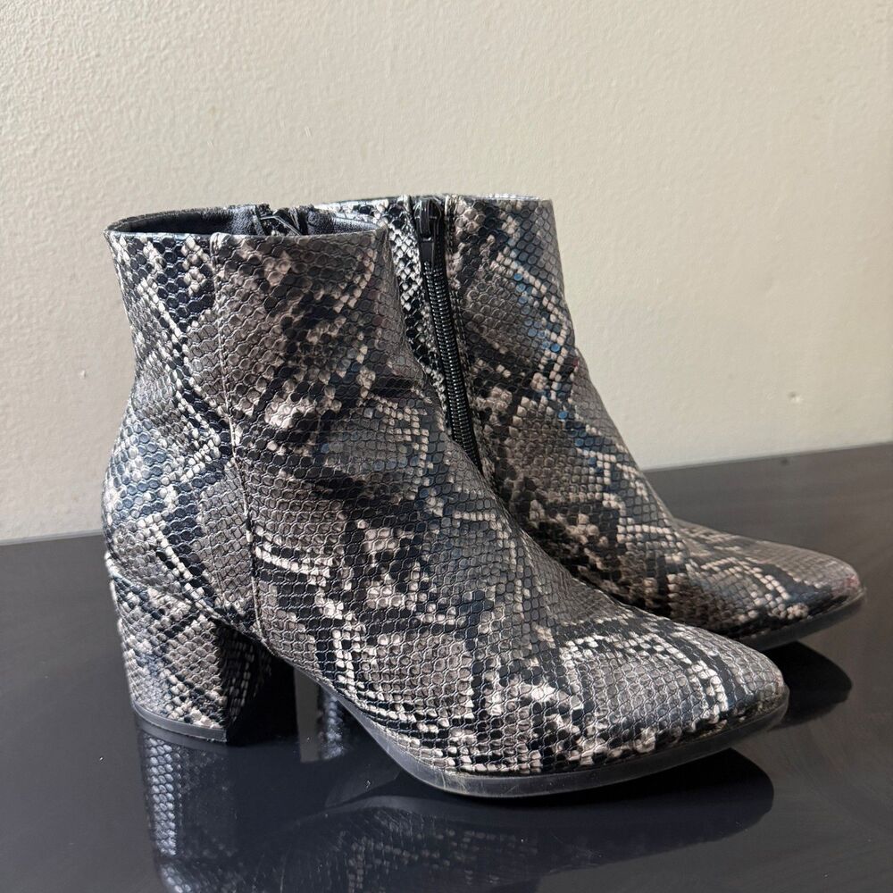 Madden Girl Boots Womens 6M DAFNII Ankle Bootie Snakeskin Block Heel Side Zip